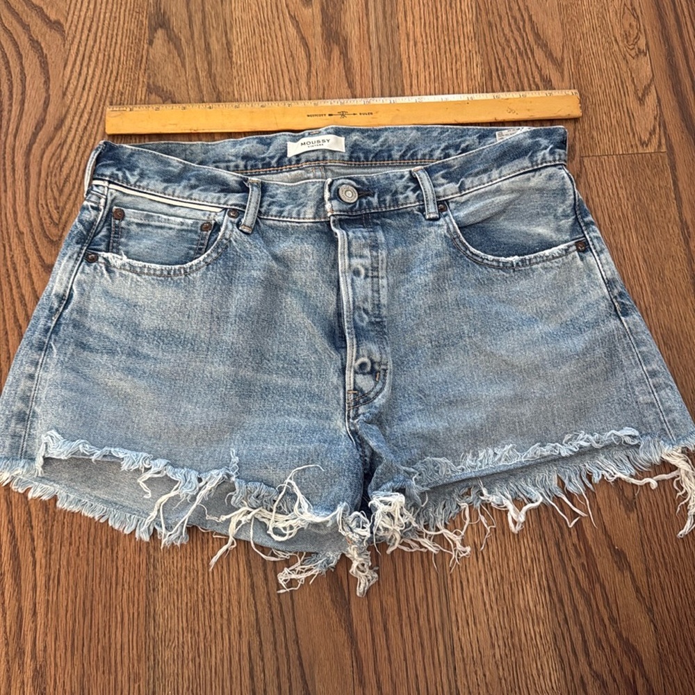 Moussey vintage Denim shorts size 31